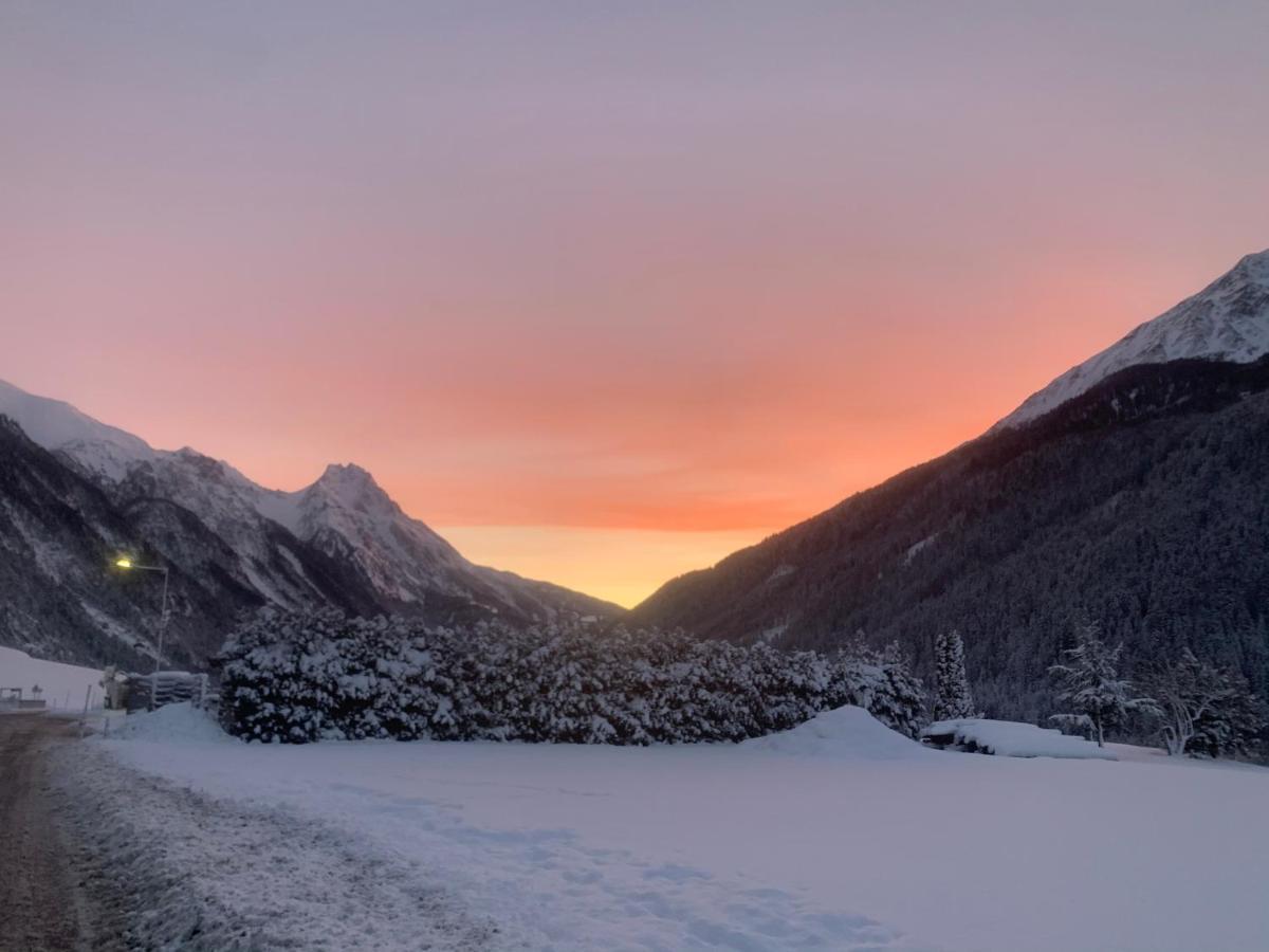 Arlalps Apart Pettneu am Arlberg Exterior photo